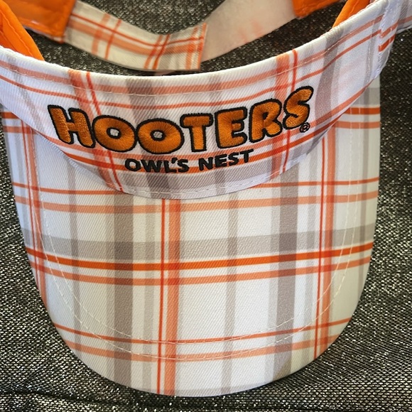 HOOTERS Orange Sun Visor Authorized Owls Nest Logo Adjustable Size cap - Picture 2 of 5
